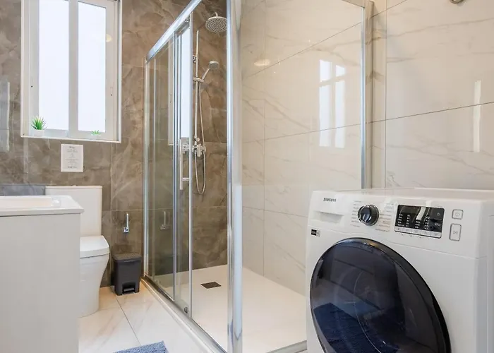 Daire Sliema B17 - 5 Mins Walk To Valletta Ferry - Shopping Mall And Bay Sleeps 8 By Quicktrips *