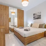 Sliema B17 - 5 Mins Walk To Valletta Ferry - Shopping Mall And Bay Sleeps 7 By Quicktrips *