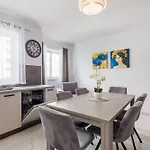 Daire Sliema B17 - 5 Mins Walk To Valletta Ferry - Shopping Mall And Bay Sleeps 7 By Quicktrips